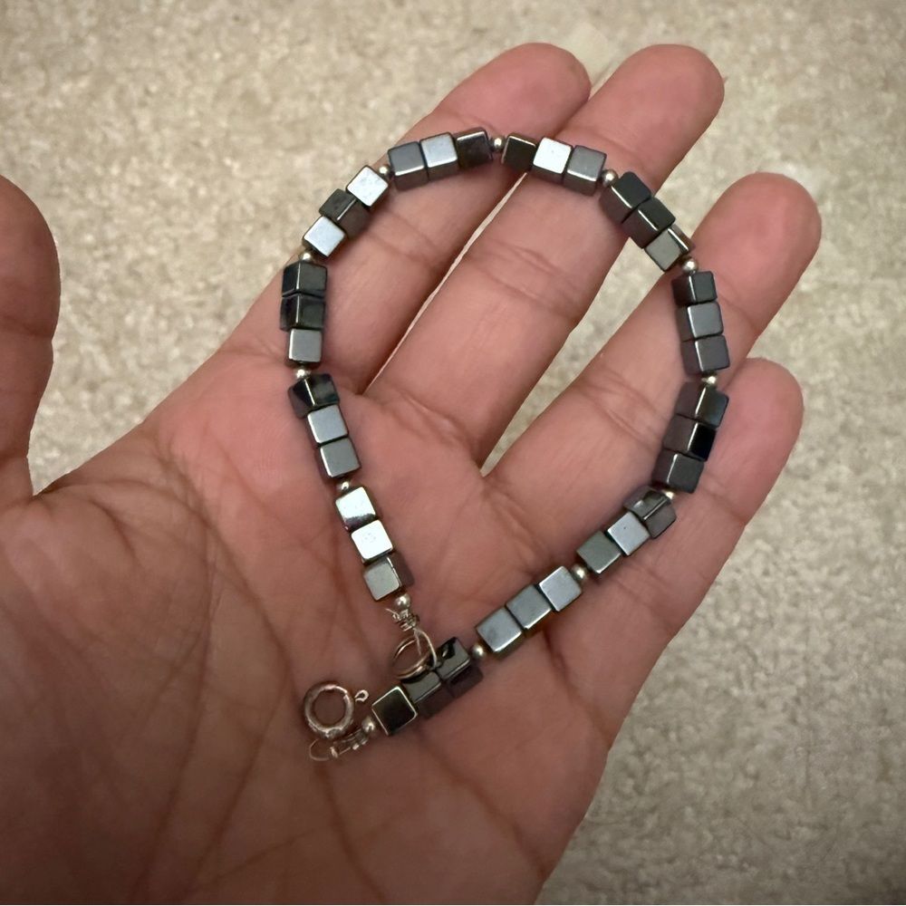 Black Silver Beaded Bracelet shiny squares cold feel minimalist capsule